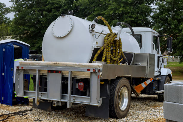 Best Luxury portable toilet rental  in Port Edwards, WI